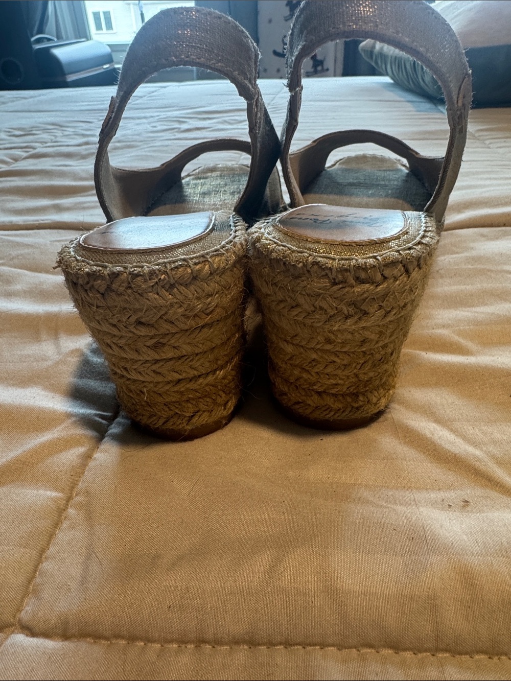 Toni Pons Gold Slingback Espadrille Wedge - Picture 3 of 7